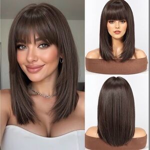Elegant Auburn Women's Bob Style Wig With Bangs and Center Part NWT
